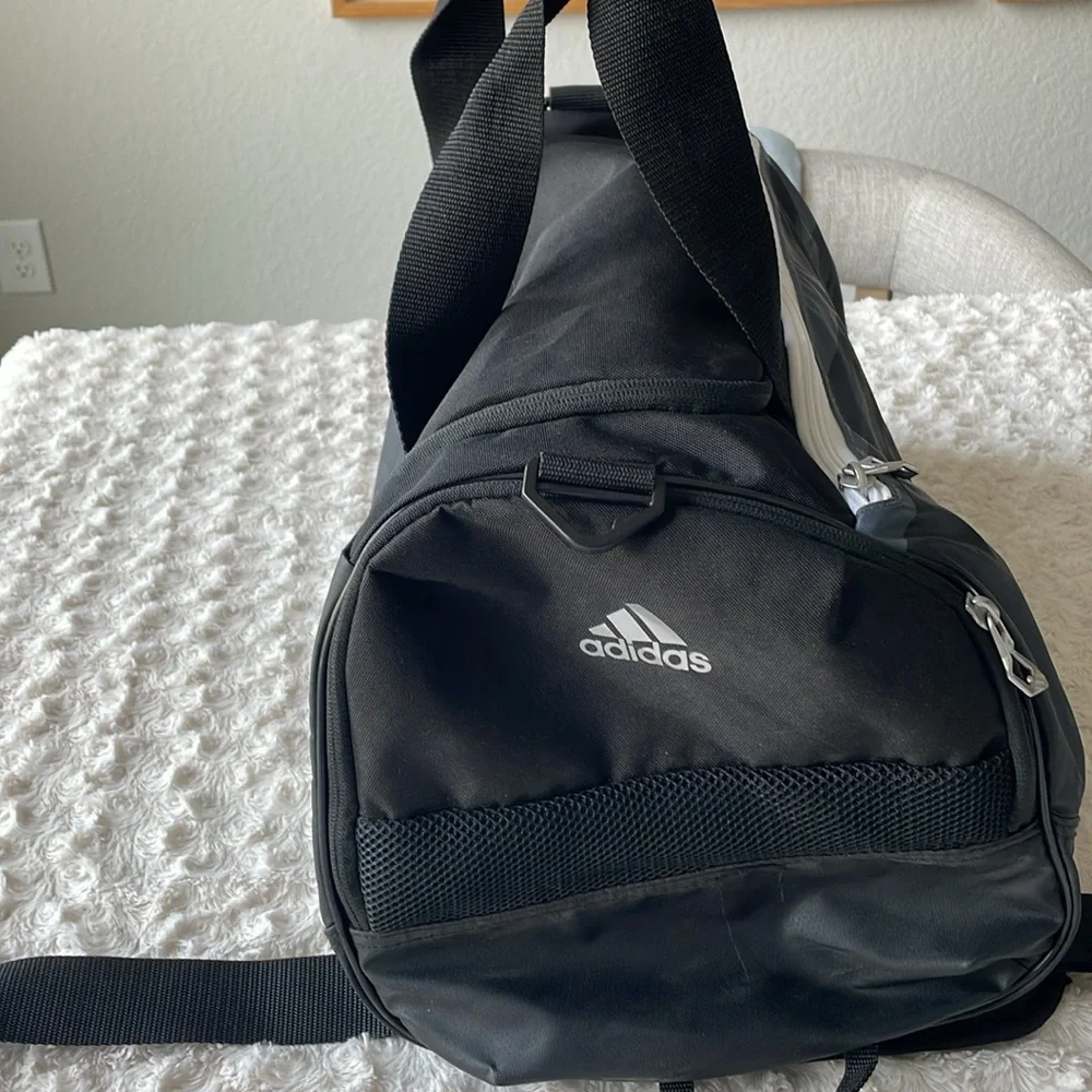 🔥Adidas Black and Gray Duffel Bag🔥
